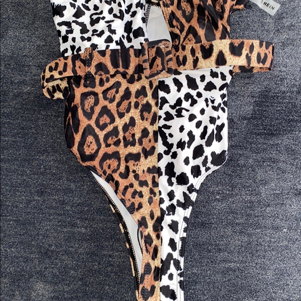SHEIN - Picture 3 of 6